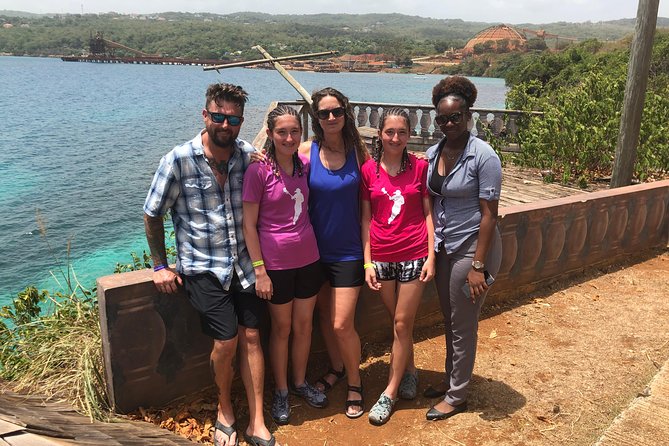 Spectacular Ocho Rios Sight Seeing & Highlight (Private Tour) - Meeting Point and Accessibility