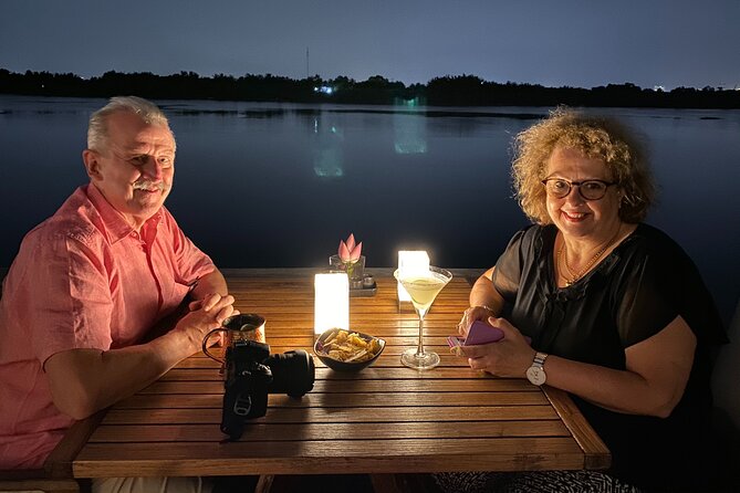 Speed Boat Tour to The Deck for Sunset Cocktail - Meeting and Pickup