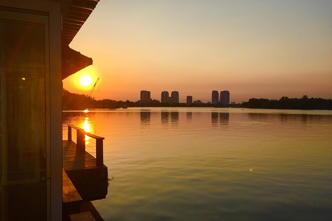 Speed Boat Tour to The Deck for Sunset Cocktail - Pricing and Guarantee