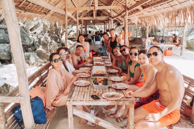 Speedboat Joiners Tour: Coron Super Ultimate - Meeting Point and Transportation