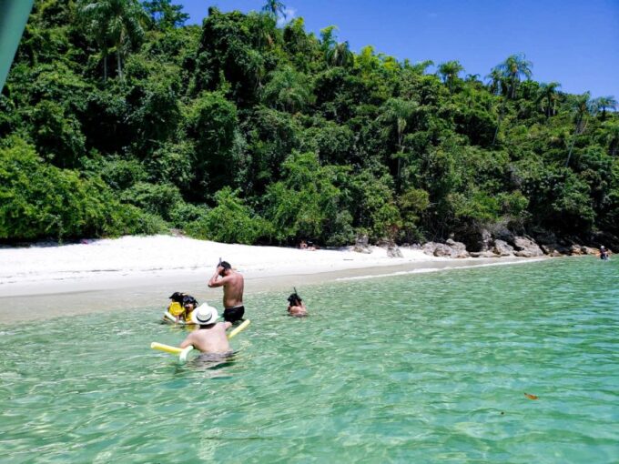 Speedboat Tour to the Paradise Islands of Angra Dos Reis - Safety and Precautions