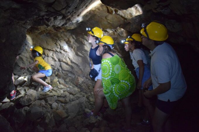 Speleology in the Arouca Geopark's Tungsten Mines - Exploration Methods and Applications