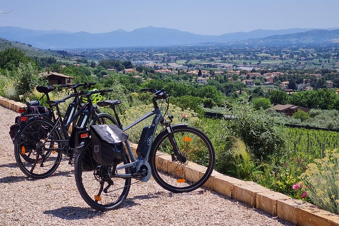 Spello E-Bike Tour With Lunch and Wine Tasting! - Meeting and Pickup Details