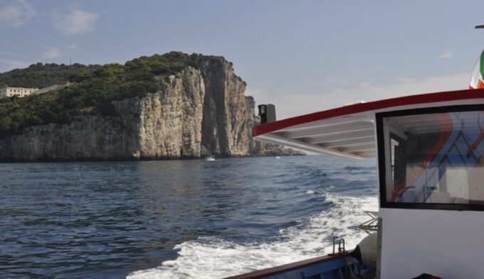 Sperlonga: Private Boat Tour to Gaeta With Pizza and Drinks - Frequently Asked Questions