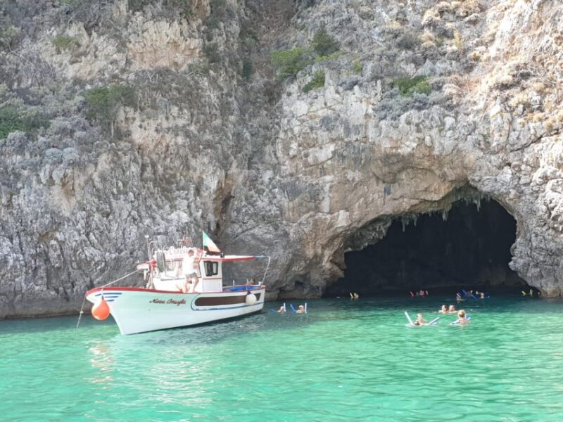 Sperlonga: Private Cruise to Discover the Seven Beaches - Key Points