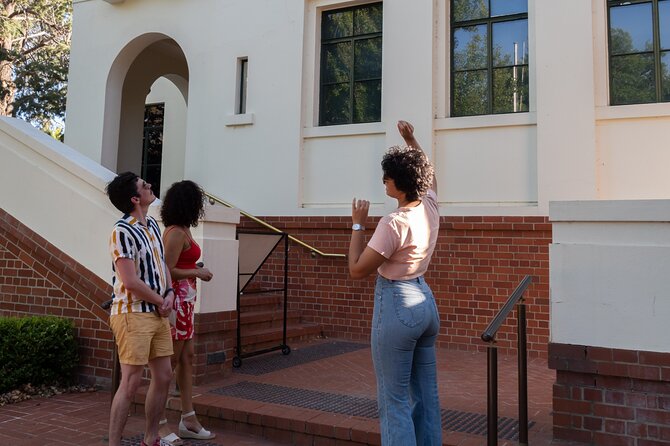 Spies in the Capital: Women in Espionage Walking Tour - Tour Features