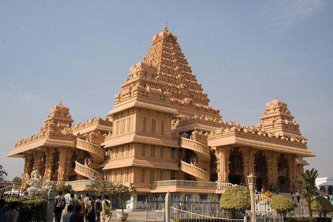 Spiritual Delhi Temples Full-Day Private Guided Tour - Meeting and Pickup Details