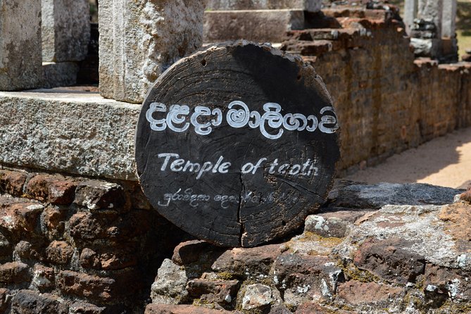 Spiritual Experience From Anuradhapura - Rituals at the Isurumuniya Temple