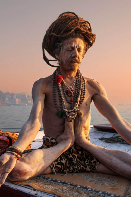 Spiritual Tour of Varanasi From Delhi 2 Days - Experiencing Ganga Aarti Ceremony