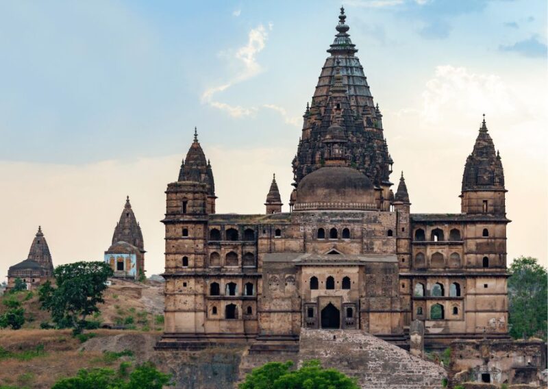 Spiritual Trails of Orchha (Guided Temples Walking Tour) - Itinerary and Highlights