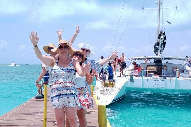 Splendid Isla Mujeres Catamaran: drinks and fun all day! - FAQ