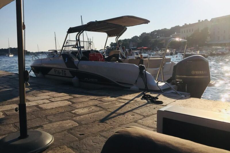 Split: Airport to Hvar Town Speedboat Transfer - Meeting Point and Pickup