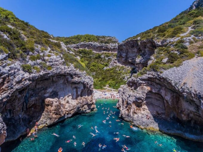 Split: Blue Cave, Hvar & 5 Islands PRIVATE Tour by Speedboat - Frequently Asked Questions