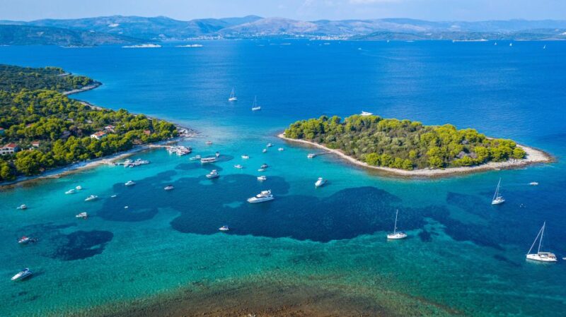 Split: Blue Lagoon and ŠOlta Boat Tour With Lunch and Drinks - Inclusions and Amenities