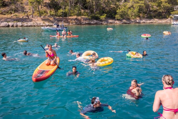 Split: Blue Lagoon, Shipwreck, and ŠOlta Cruise With Lunch - Frequently Asked Questions