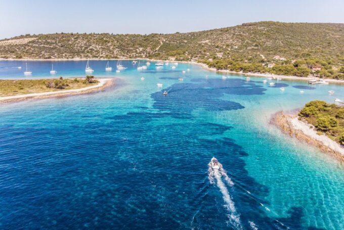 Split: Blue Lagoon, Shipwreck, & ŠOlta With Lunch & Drinks - Activity Provider Information