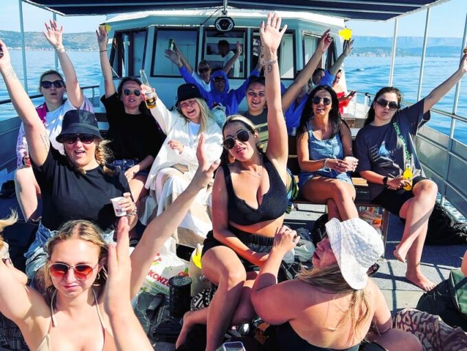 Split: Blue Lagoon, Shipwreck, & ŠOlta With Lunch & Drinks - Frequently Asked Questions