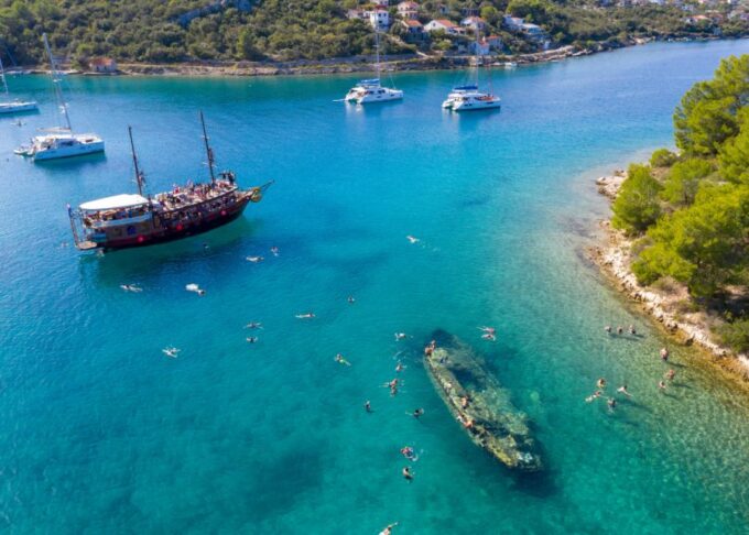 Split: Blue Lagoon Underwater Museum Tour - Getting to the Meeting Point
