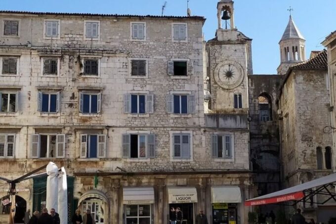 Split: City Introduction and Highlights Walking Tour - Exploring Diocletians Cellars