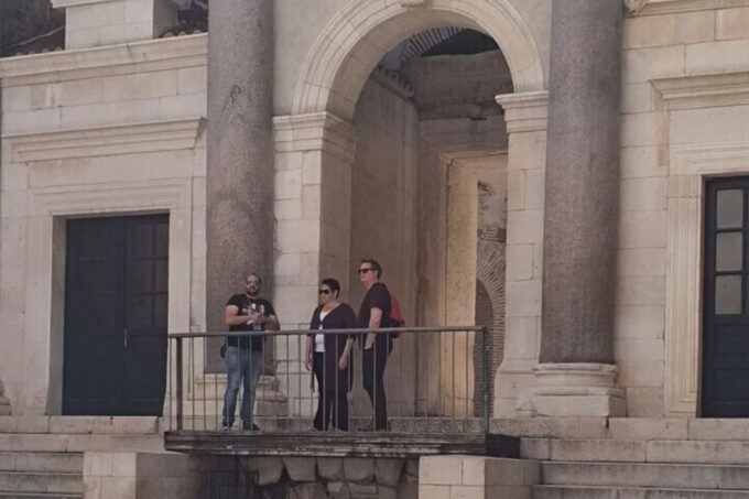 Split: City Introduction and Highlights Walking Tour - Navigating the Local Markets