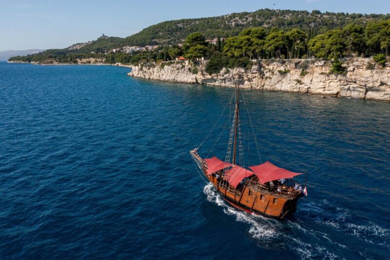 Split: Cruise on Columbos Pirate Ship Santa Maria - Swimming and Snorkeling