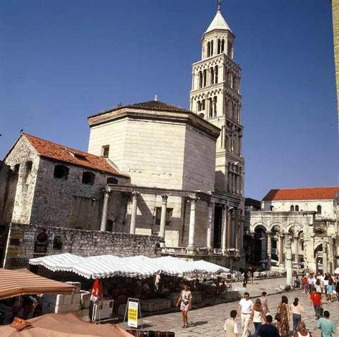 Split: Diocletians Palace & Old Town Guided Walking Tour - Inclusions and Exclusions