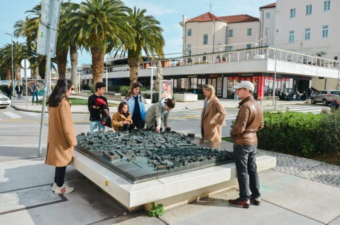 Split: Diocletians Palace Private Walking Tour - Diocletians Palace: A Historical Landmark