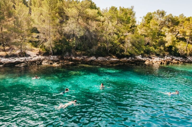 Split: Full-Day Catamaran Cruise to Hvar & Pakleni Islands - Itinerary Highlights