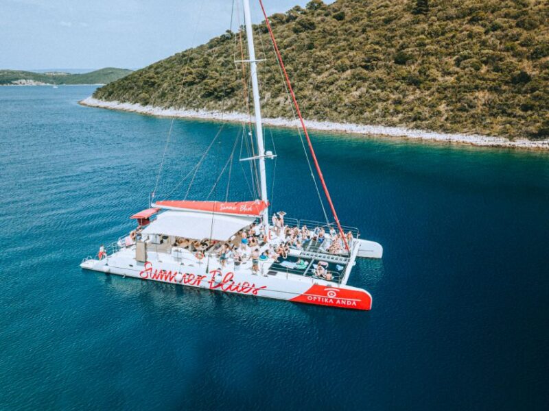 Split: Full-Day Catamaran Cruise to Hvar & Pakleni Islands - Inclusions