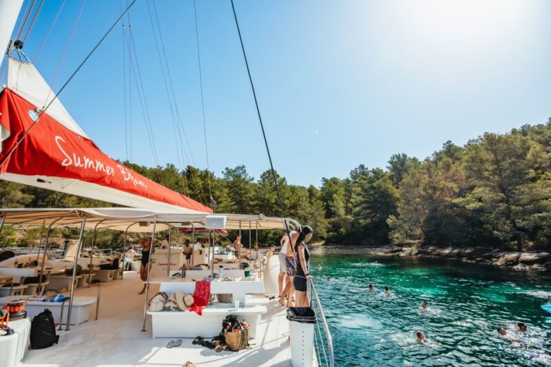 Split: Full-Day Catamaran Cruise to Hvar & Pakleni Islands - Participant Information