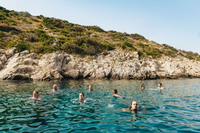 Split: Full-Day Catamaran Cruise to Hvar & Pakleni Islands - Important Details