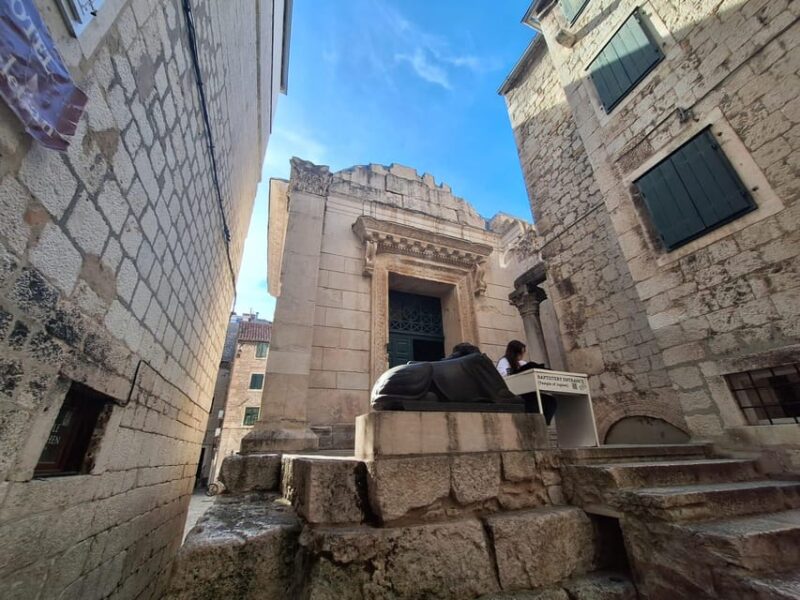 Split: History Walking Tour of the Old Town - Good To Know