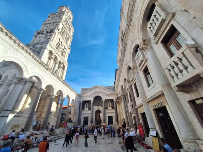 Split: History Walking Tour of the Old Town - Explore Ancient Roman City-Palace