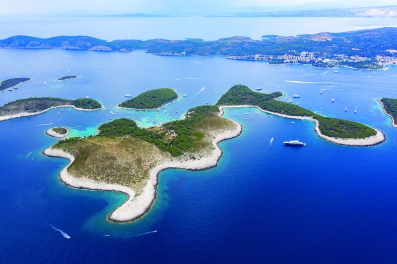 Split: Hvar, Brač, and Pakleni Cruise With Lunch and Drinks - Itinerary Highlights