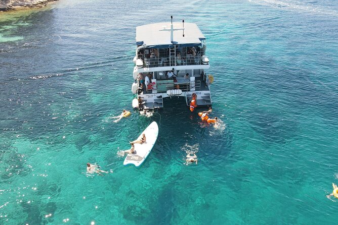 Split: Hvar, Brač, and Pakleni Cruise With Lunch and Drinks - Dining and Refreshments