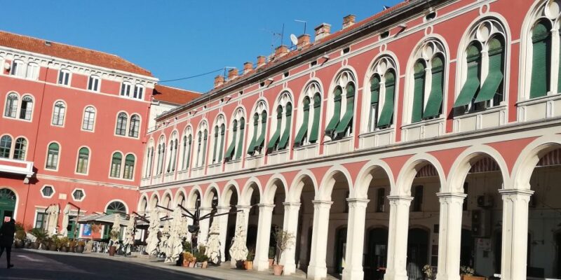 Split: Jewish Heritage & Diocletians Palace Walking Tour - Experience Highlights