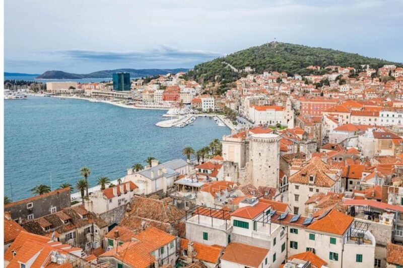 Split : Must-See Attractions Walking Tour With a Guide - Experience and Customization