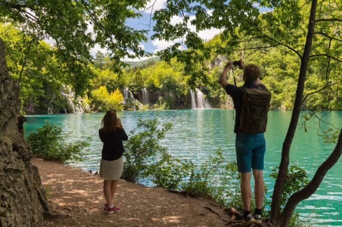 Split: Plitvice Lakes Guided Day Tour With Entry Tickets - Exceptional Guide Knowledge and Passion