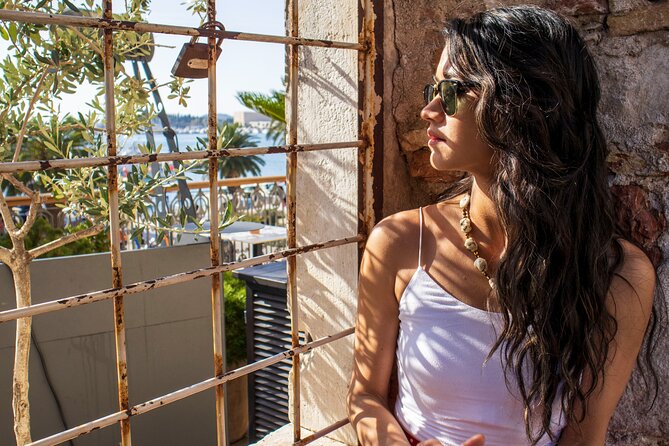 Split Private Tour With Professional Photos - Historical Stories During the Shoot
