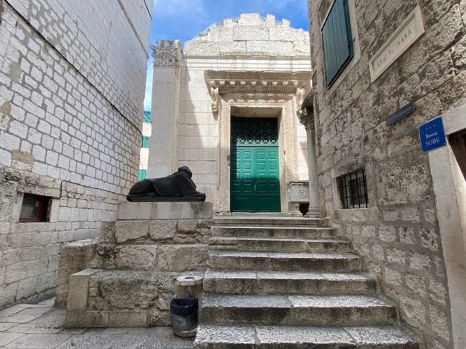 Split: Private Walking Tour for Families With Kids (5-17y) - Interactive Experiences