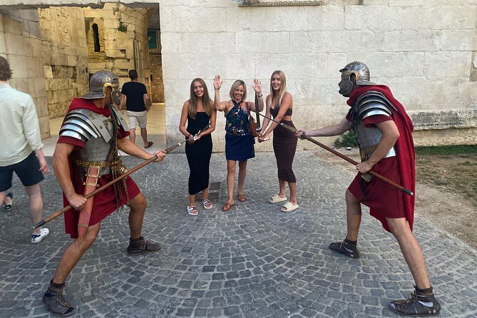 Split Private Walking Tour for Families With Kids From 5-17 Years - Meeting and End Points
