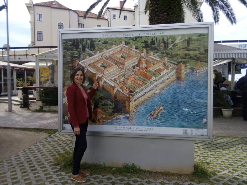 Split: Private Walking Tour in the Historical Town Center - Diocletians Palace