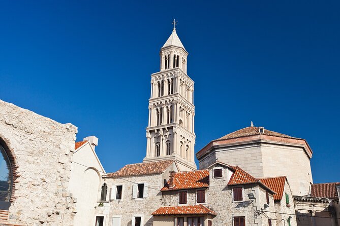 Split Scavenger Hunt and Highlights Self-Guided Tour - App Features and Languages