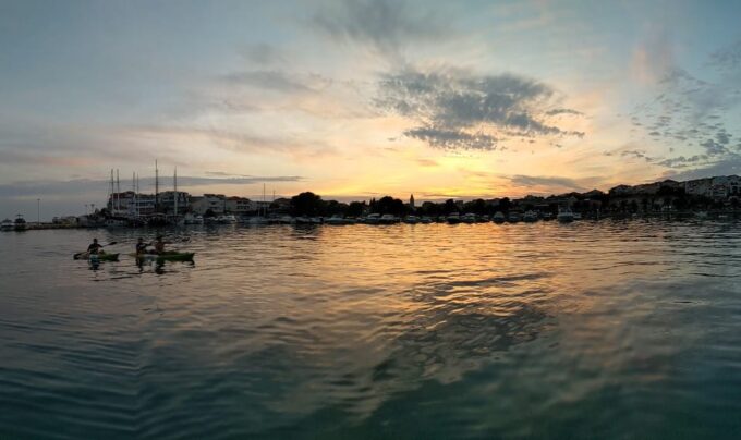 Split: Sunset Guided Kayaking Tour - Booking and Cancellation Policy
