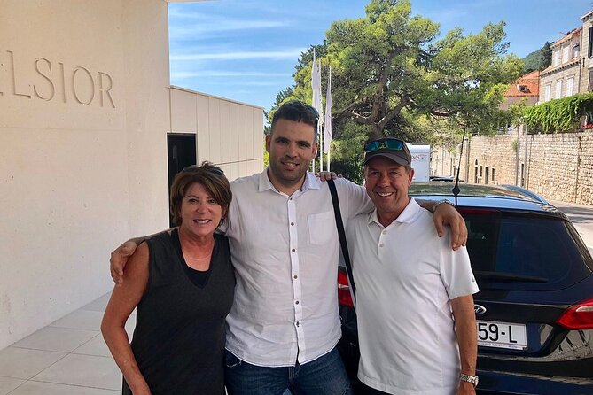 Split to Split Airport Private Transfer 1-8 Pax (Door to Door Transfer) - Pickup and Drop-off Details