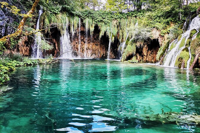 Split to Zagreb or Airport Zagreb via Plitvice Lakes for Singles or Couples - Important Considerations