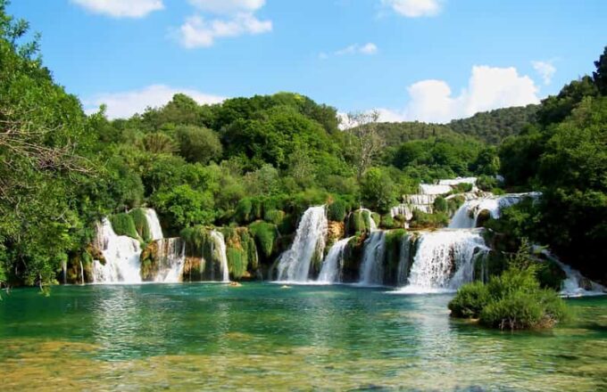 Split/Trogir: Krka National Park Day Trip & Boat to Skradin - Boat Ride to Skradin