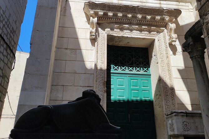 Split Walking Tour With a Licensed Local Guide - Cancellation and Payment Policy