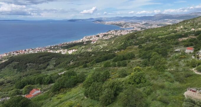 SPLIT(Podstrana):Guided ATV Tour Gornja Podstrana & Horses - Scenic Viewpoints
