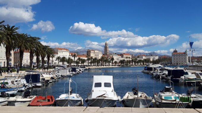 SPLIT:PRIVATE Emperors Walking Tour for History Lovers - Group Size and Exclusivity